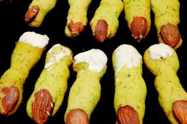 Palce Zielonej Wiedźmy (Creepy Witches Fingers - Ciasteczka ze Szpinakiem)