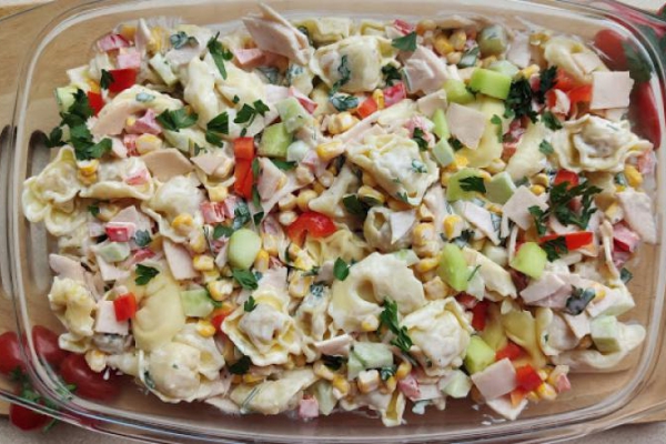 Sałatka z tortellini