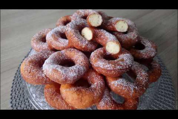 Pyszne oponki serowe