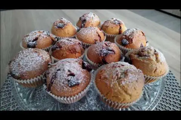 Muffiny z kawałkami czekolady - pyszne i proste :)
