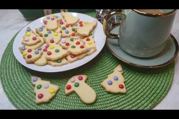Prosty przepis na świąteczne ciasteczka cytrynowe