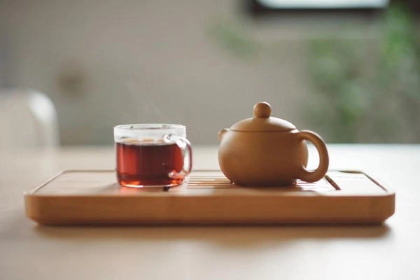 Herbata – poradnik dla miłośników aromatycznych naparów