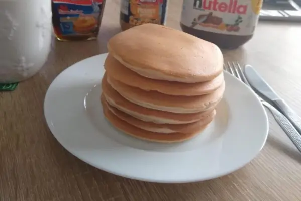 Pancakes – delikatne i puszyste amerykańskie naleśniki