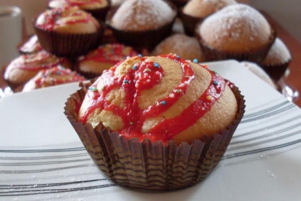 Muffinki z budyniem