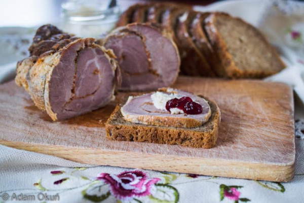 Karkówka pieczona na soli