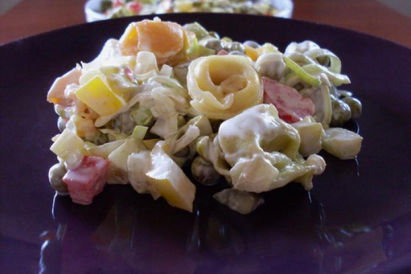 Sałatka z tortellini