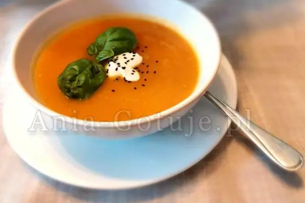 Zupa krem z dyni i pomidorów