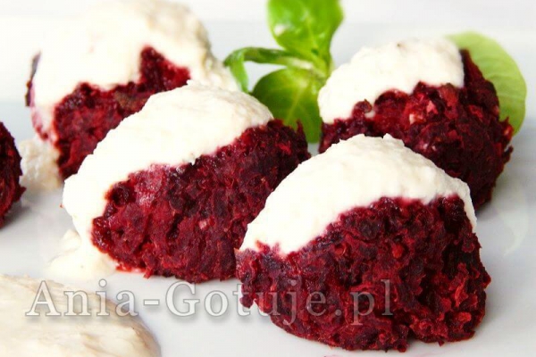 Pieczone kotlety z buraka