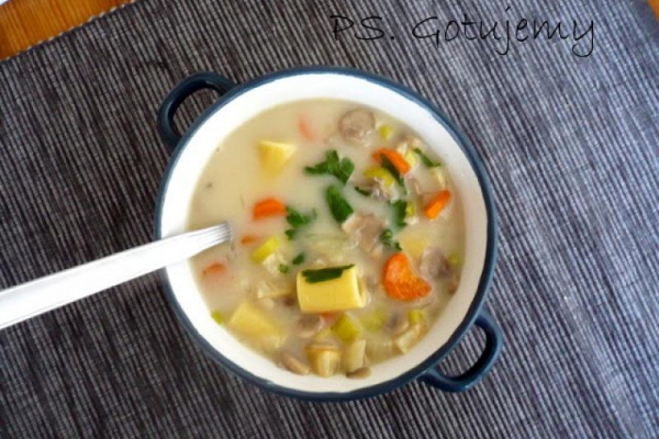 Zupa pieczarkowa