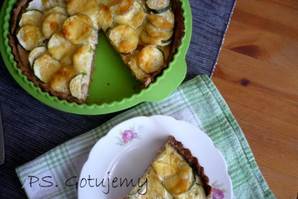 Tarta z cukinią i kurczakiem