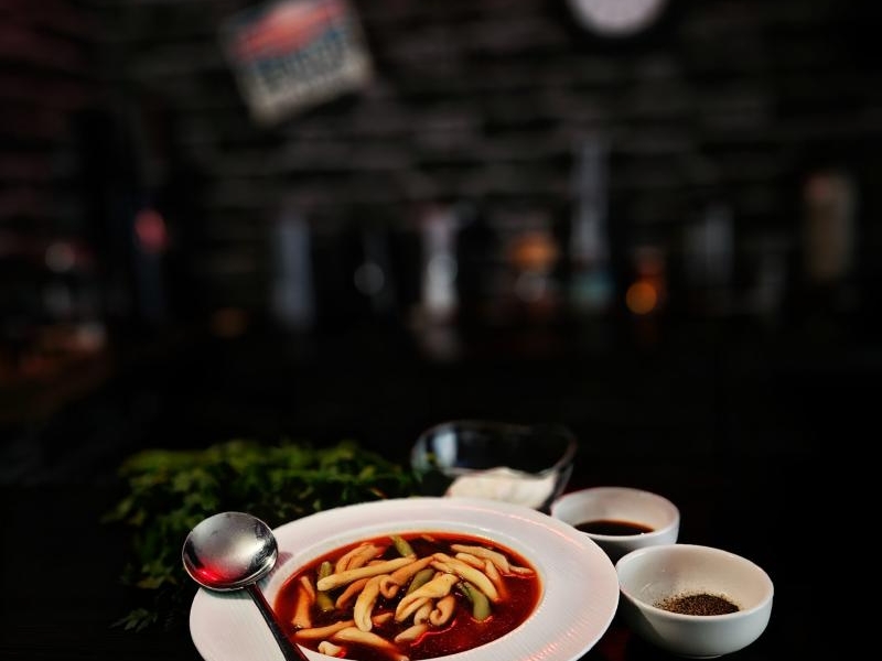 Pomidorowa PRL – zupa, która wychowała pokolenia