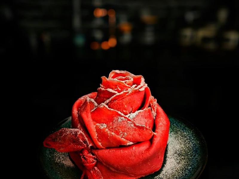 Naleśniki róża, deser walentynkowy dla Ciebie