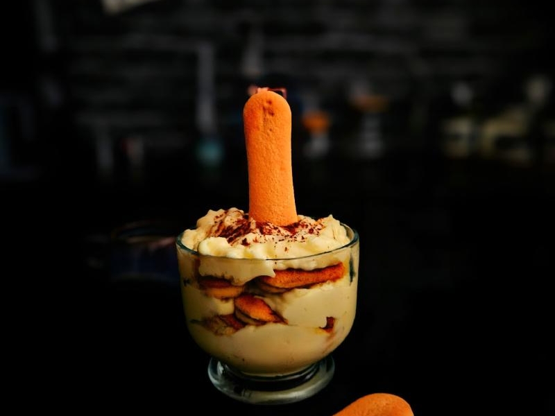 Torta Mattonella – włoski deser kawowy bez pieczenia