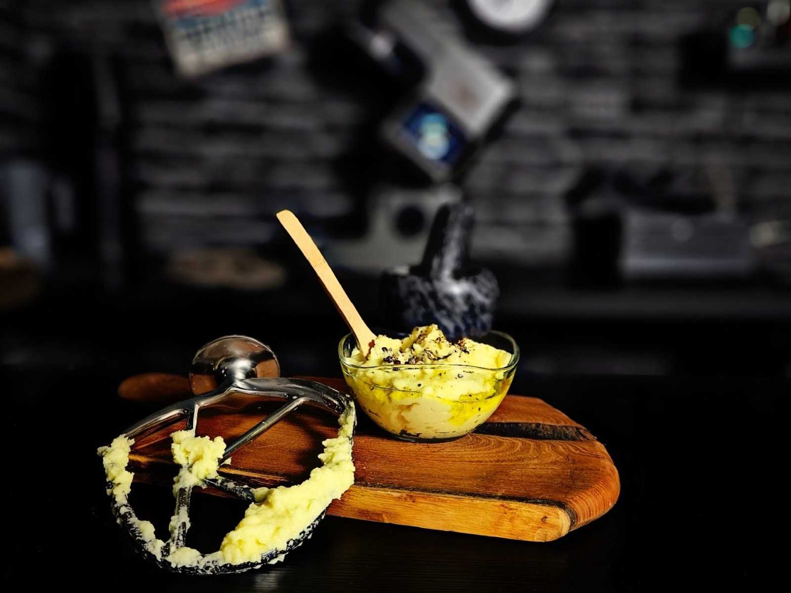 Skordalia, grecki krem czosnkowy