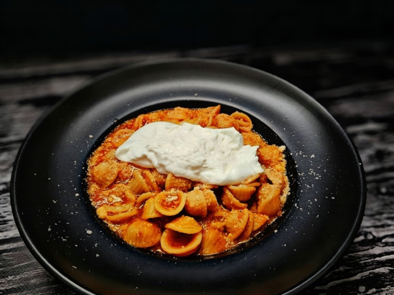Orecchiette al pomodoro con stracciatella – moja inspiracja z Bari