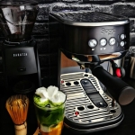 Matcha Ice Mango Latte z...