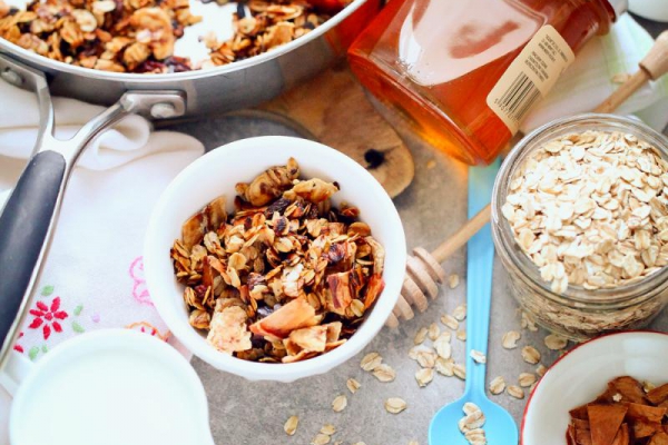 Szybka granola z patelni