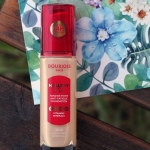 Lekki podkład Bourjois...
