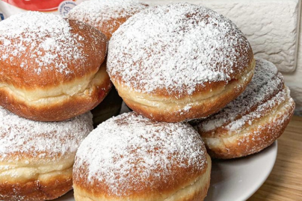 Tradycyjne pączki babci Gieni