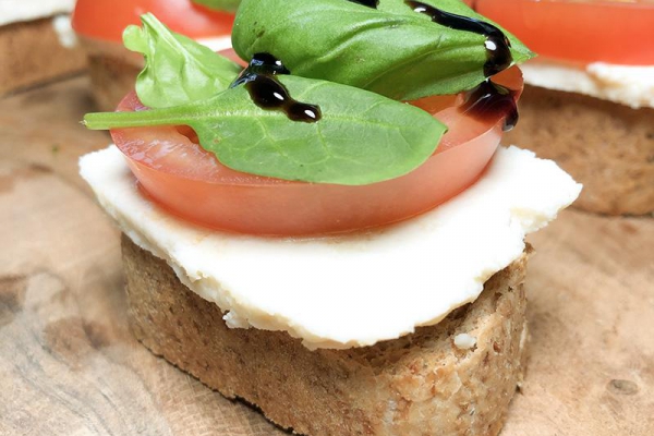 Bagietki caprese