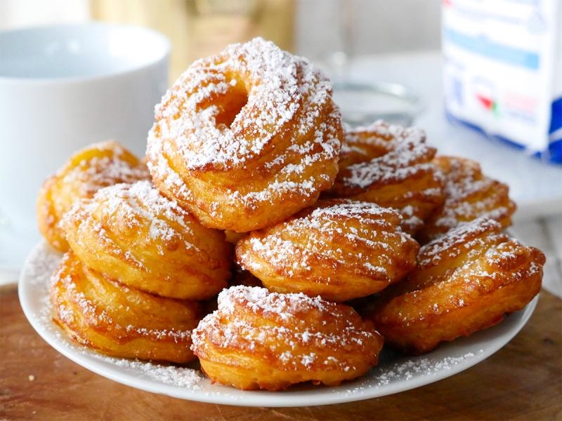 Gniazdka (pączki hiszpańskie)