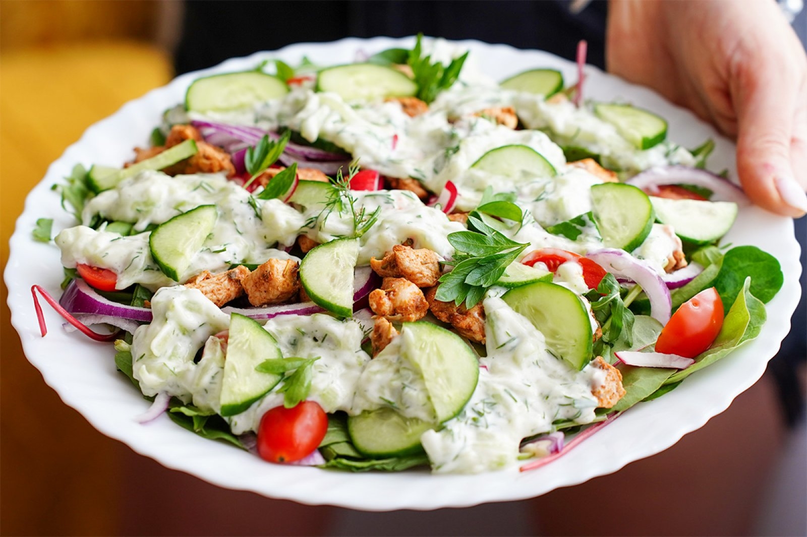 Letnia sałatka z kurczakiem