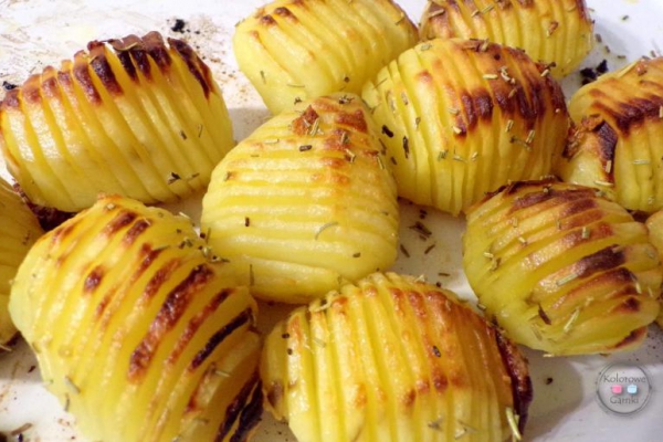 Ziemniaki hasselback