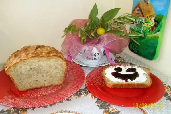 Chleb wieloziarnisty pszenno-żytni
