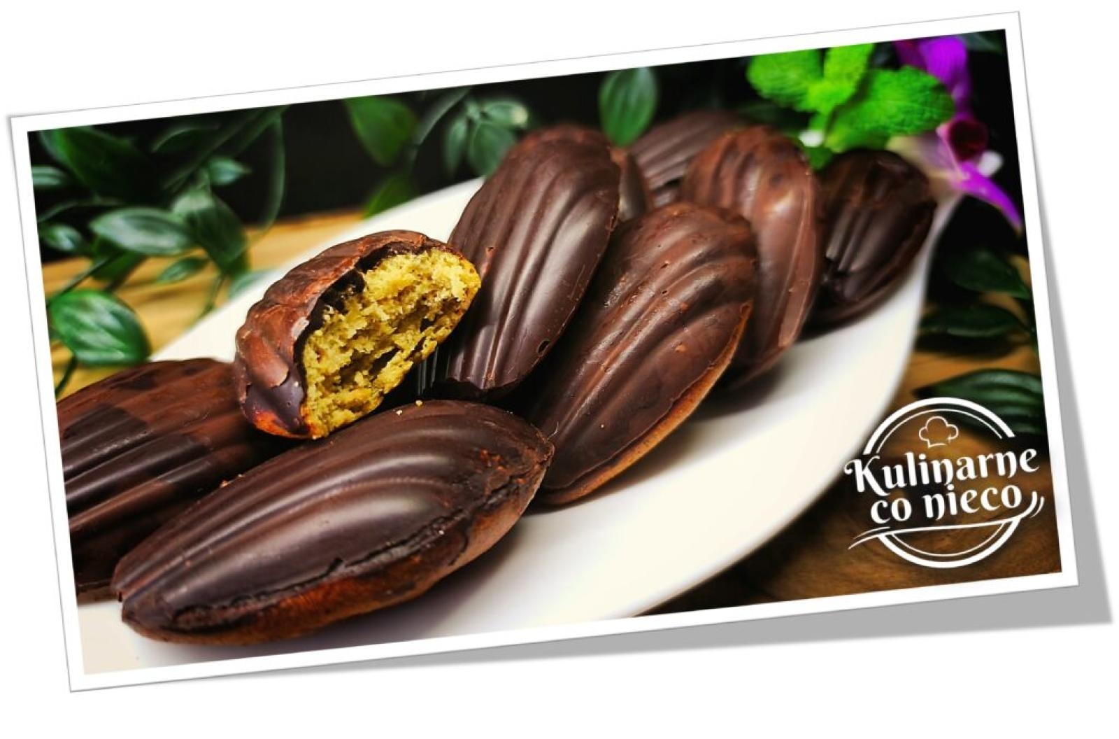 Pistacjowe Magdalenki bez Cukru w Czekoladzie