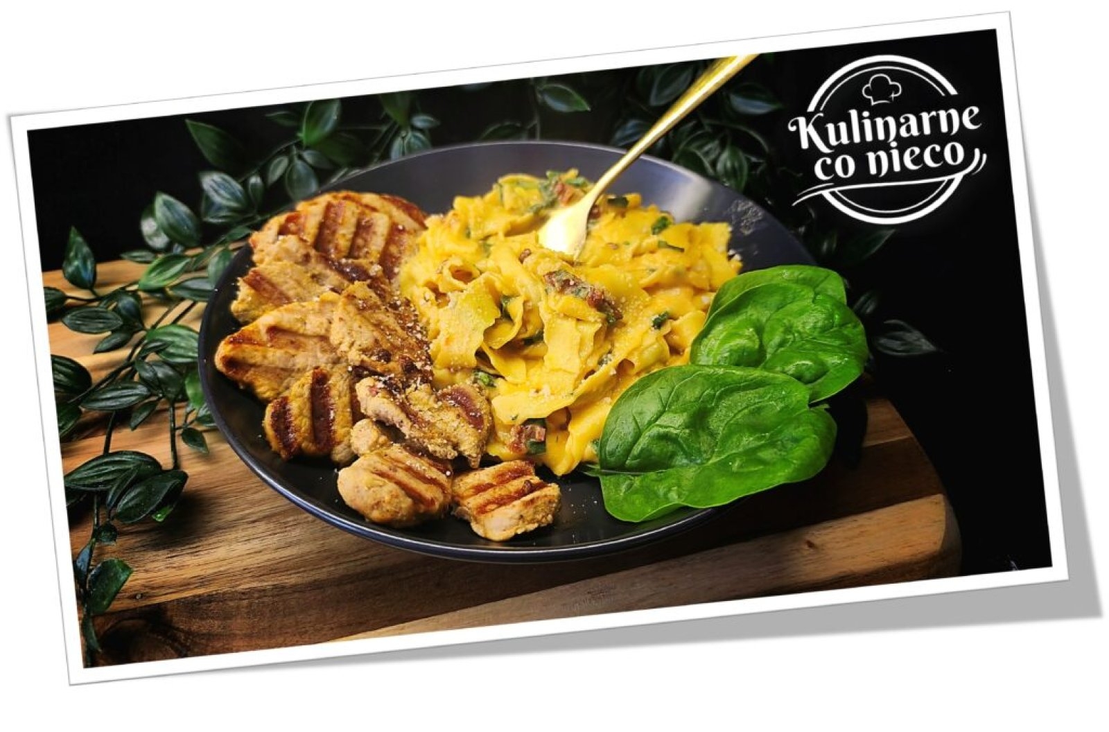 Dyniowe Fettuccine z Grillowaną Polędwiczką