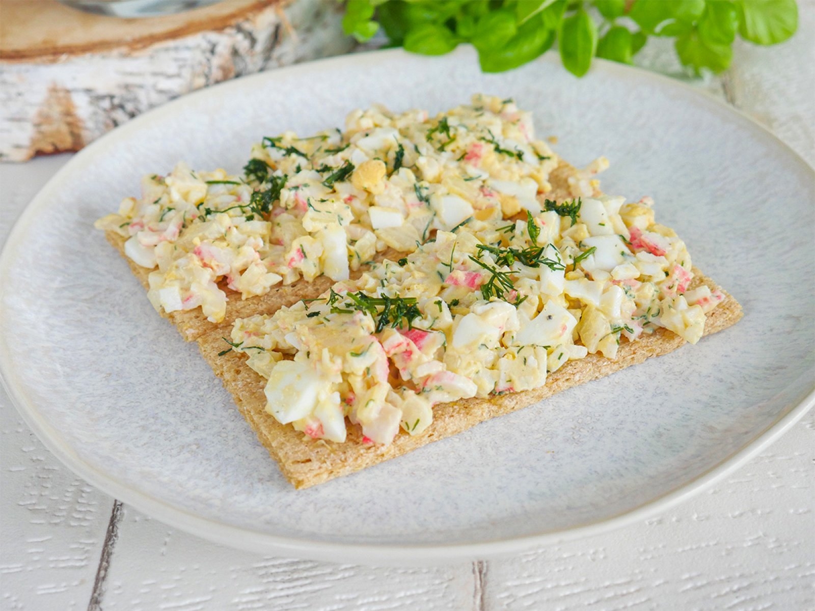 Pasta z paluszków krabowych i jajka