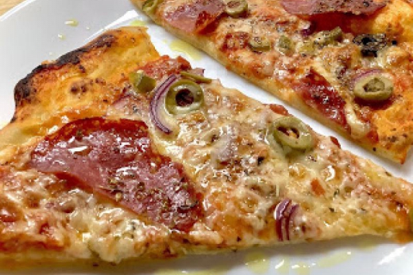 Pizza orkiszowa