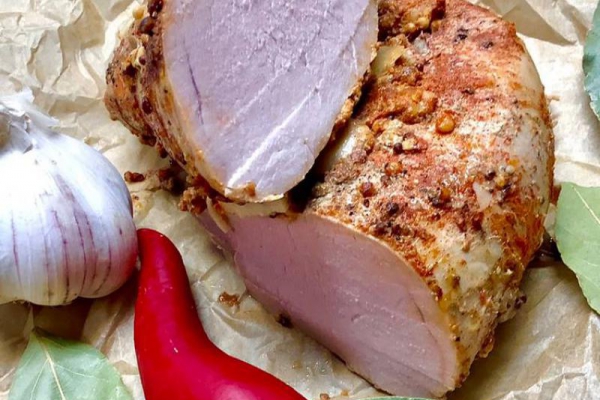 Soczysta polędwica wieprzowa pieczona