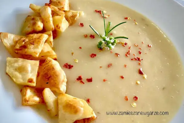 Zupa / krem z kalafiora i ziemniaków