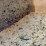 Chleb pszenny z ziarnami...