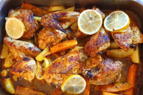 Zapiekany kurczak po grecku.