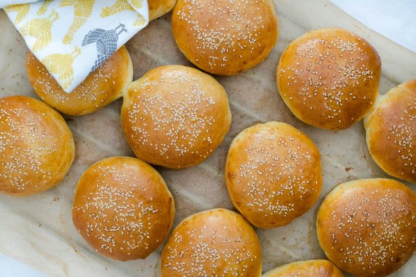 Bułki hamburgerowe z zakwasem