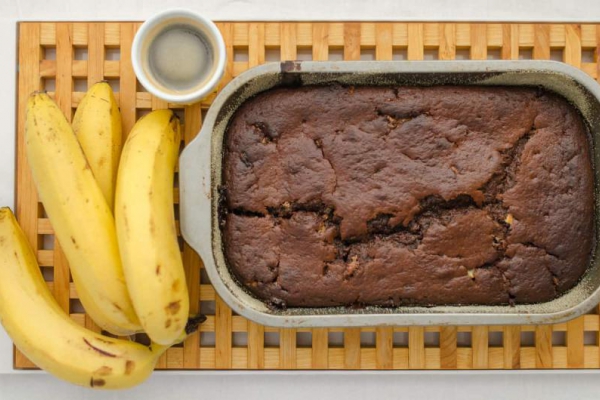 Lepki chleb bananowy
