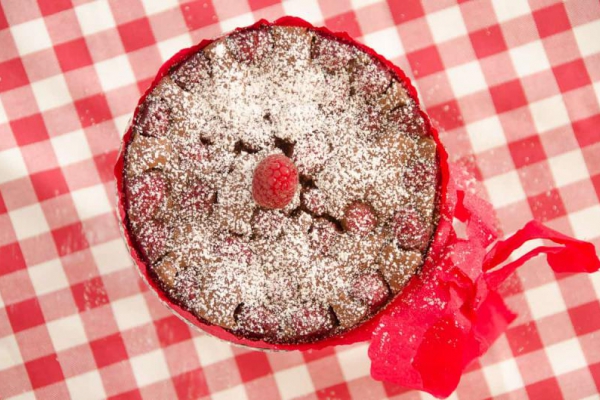 Tarta z malinami w czekoladzie