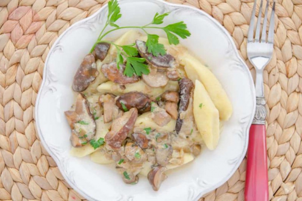 Kopytka z sosem grzybowym