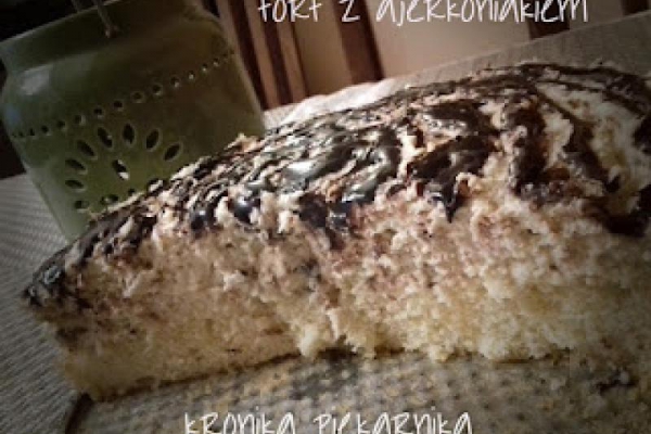 Tort z ajerkoniakiem