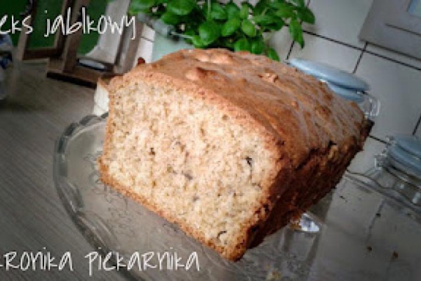 Keks jabłkowy
