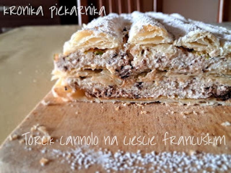 Torcik cannolo na cieście francuskim
