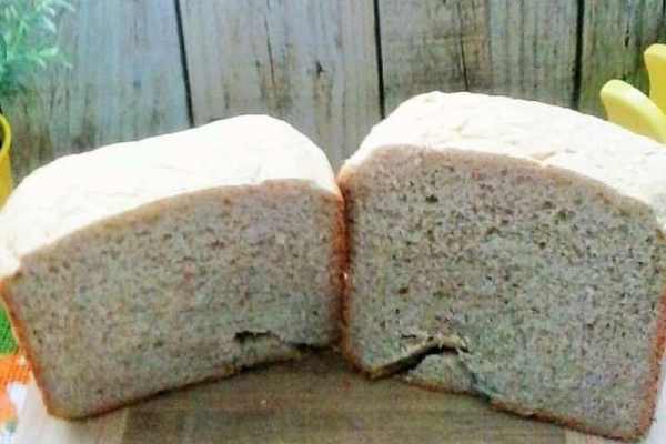 Chleb pszenno - żytni z automatu