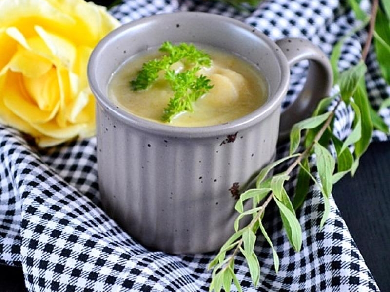 Zupa krem z pieczonego kalafiora i czosnku