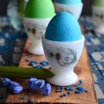 Farbowanie jajek za...