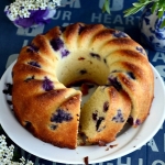 Babka z borówkami i...
