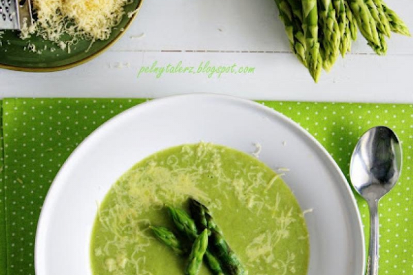 Kremowa zupa z zielonych szparagów
