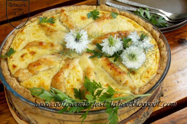 Tarta z kurczakiem bundzem i cukinią