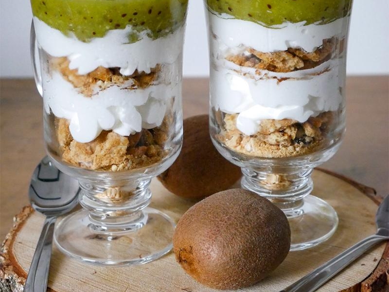Lekki i orzeźwiający deser z kiwi